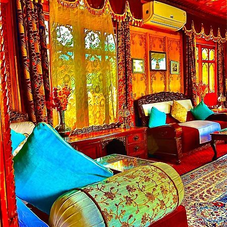 Crown Of India Group Of Houseboats Hotel Srinagar  Ngoại thất bức ảnh