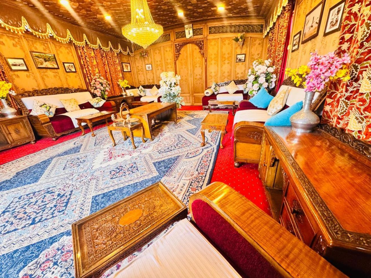 Crown Of India Group Of Houseboats Hotel Srinagar  Ngoại thất bức ảnh